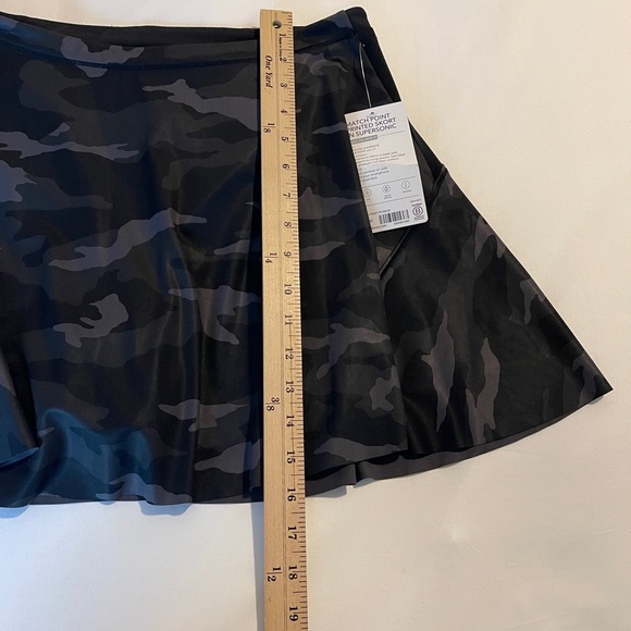 Athleta Black Match Point Printed Skort in Supersonic Size Medium NWT - Picture 7 of 7